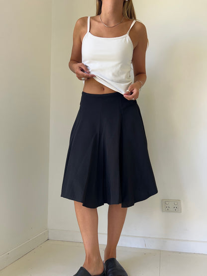 Pleated midi