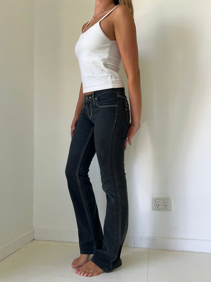 Low rise jeans